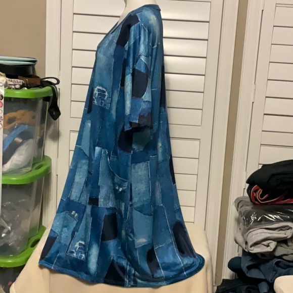 Blue Abstract Midi Dress - Picture 5 of 7